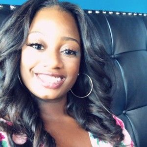 Meet your Posher, Posh